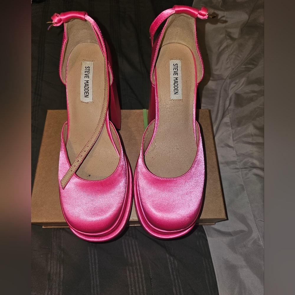 Steve Madden Pink Satin Women's Heels